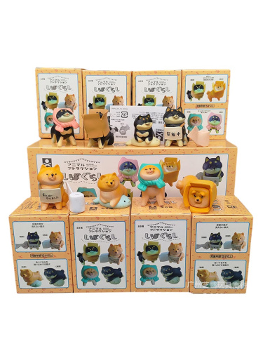 Фигурка Шиба Ину в сюрприз боксе 1шт.