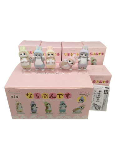 Фигурка Коты в кигуруми Зайчиков в сюрприз боксе 1шт. (флок)