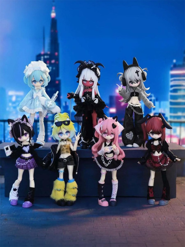 Фигурка шарнирная кукла БЖД Десять тысяч планов побега в сюрприз-боксе 20см, 1шт.