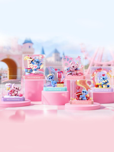 Фигурка Stitch в сюрприз-боксе см, 1шт.