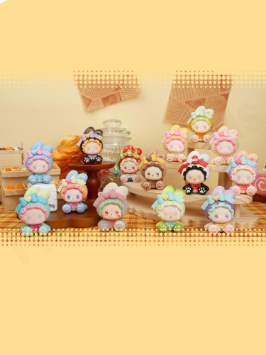 Фигурка Emma Коллекционер кроликов Дебют в сюрприз-боксе 4см, 1шт.