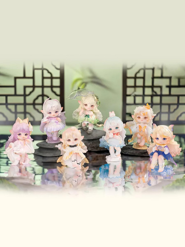 Фигурка Флора: Мечта о путешествии на Запад FLORA в сюрприз-боксе 10-12см, 1шт.